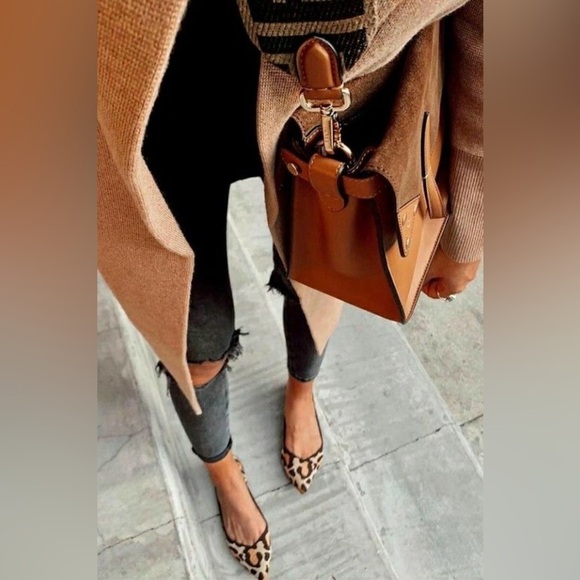 Leopard Print Pointed Toe Flats 7.5 - Picture 3 of 11